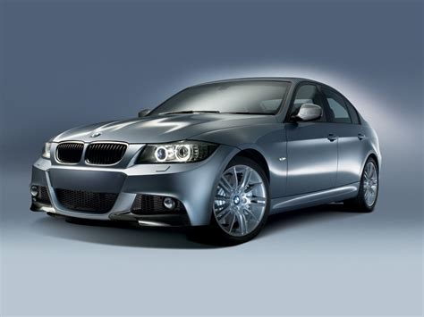 The BMW E90 is the fifth generation of BMW 's 3 Series range of compact executive saloons. . Bmw 3 series wiki